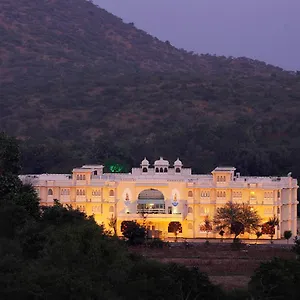 https://shouryagarh-resort-and-spa.udaipurhotels.org